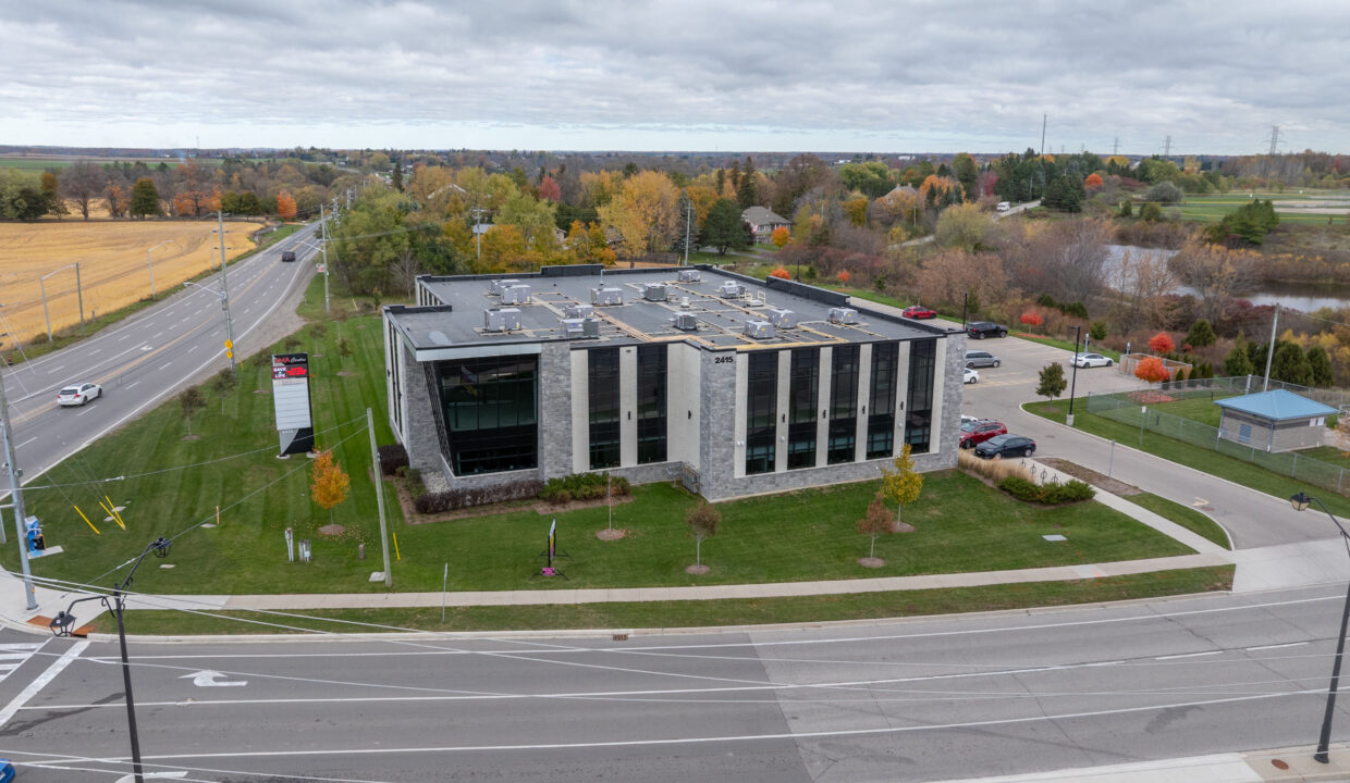 2415 University Ave E, Waterloo Unit 201