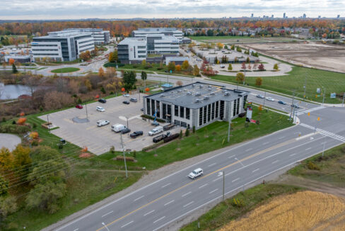 2415 University Ave E, Waterloo Unit 201