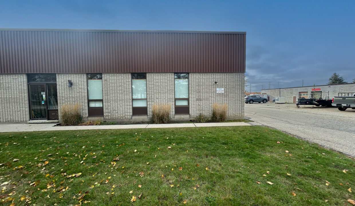 665 Colby Drive, Waterloo - Unit 8