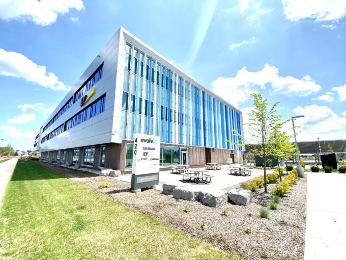 420 Wes Graham Way, Waterloo Cora GRID