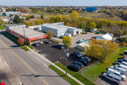 145 Arnold St, New Hamburg